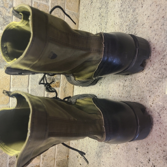 Vintage Military Combat Boots in Green and Black - Picture 4 of 10